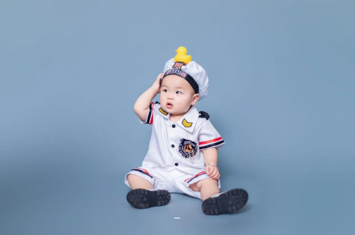 金昌宝宝老摇头怎么回事